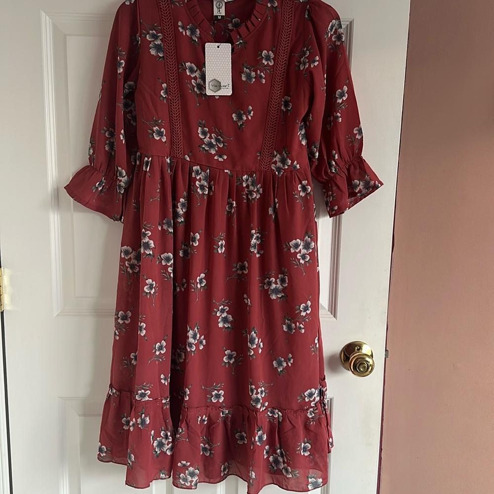 Flowery dress Size medium